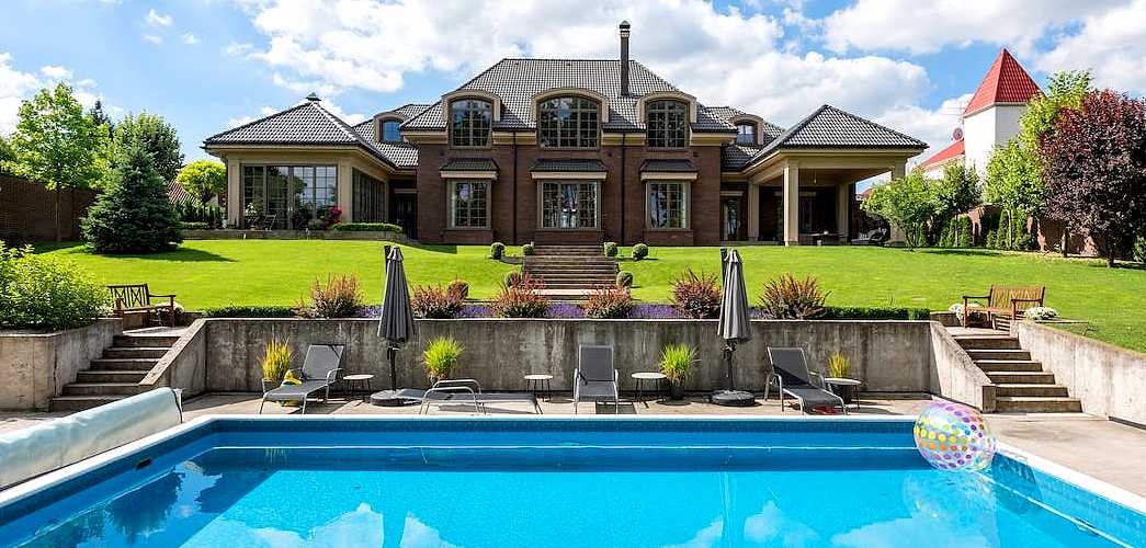 Construire une piscine enterrée ou semi-enterrée chez vous à Liège